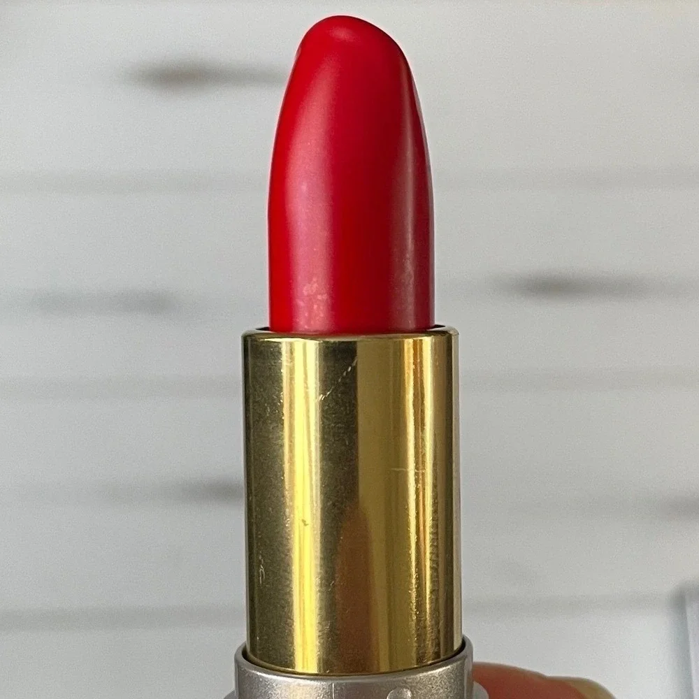 NEW Lancome‎ Paris Rouge Attraction Radiant 7X122 Red Lipstick Rare Discontinued